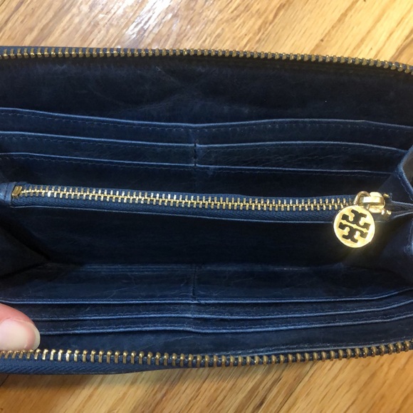 Tory Burch blue Long card wallet with change purse - Picture 7 of 10